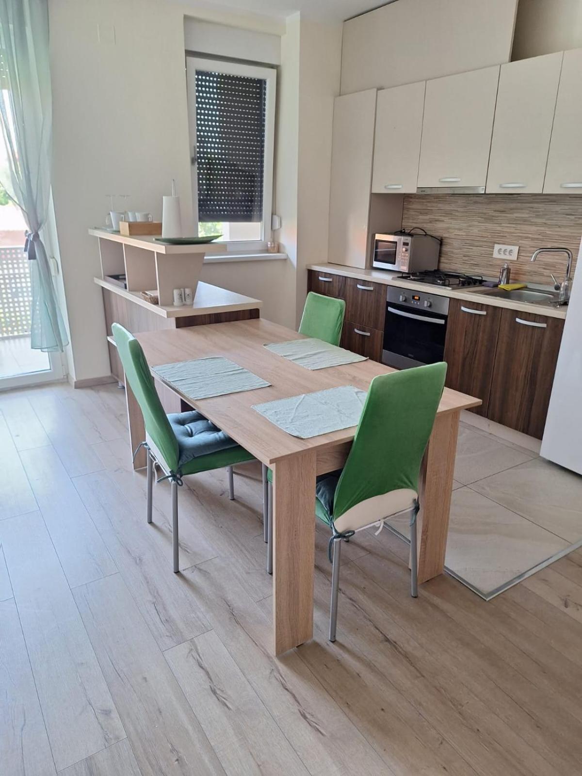 Mirvana Serenity Apartment *